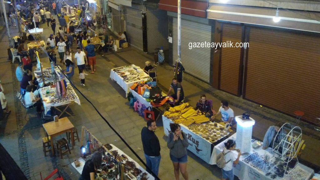 Talatpaşa gece pazarı